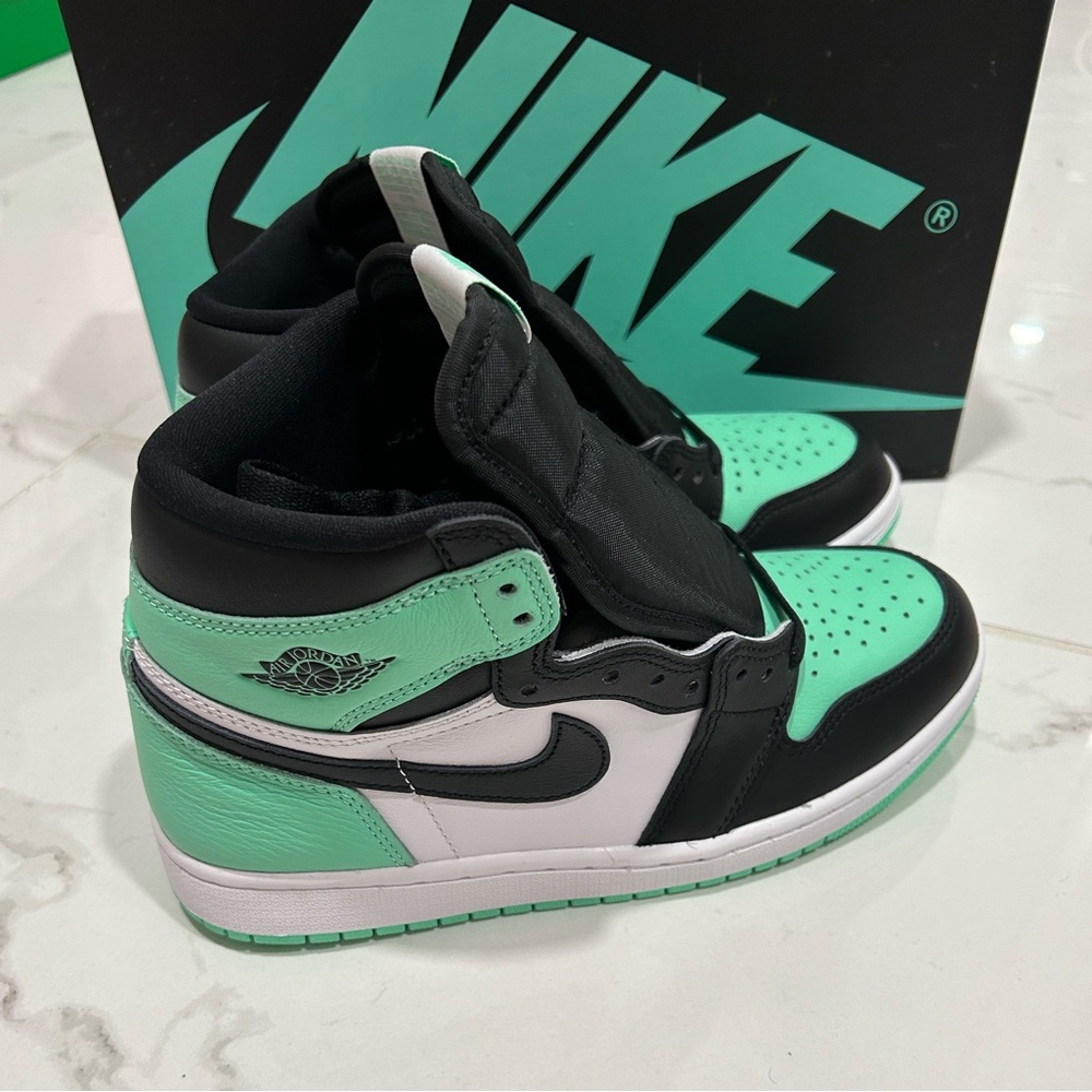 Nike Air Jordan 1 Retro Hightop